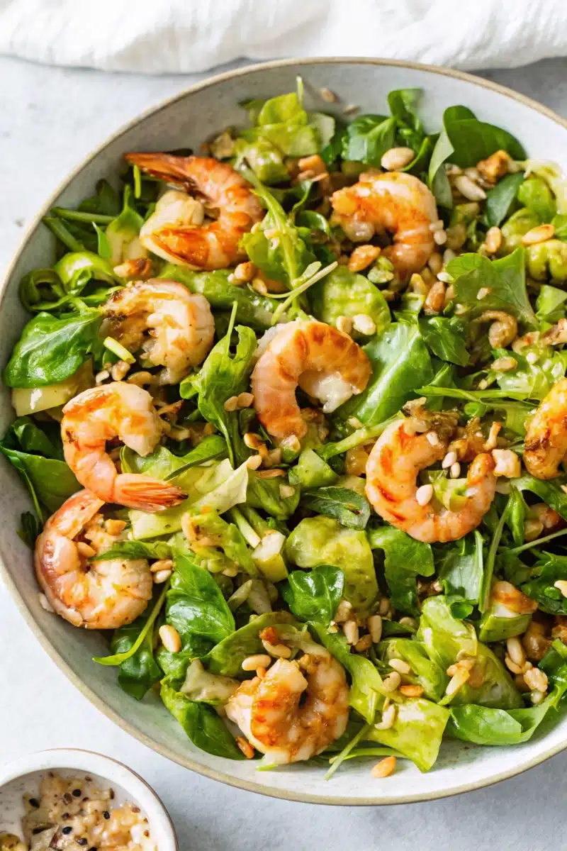 salade de poireaux fondants avocat crevettes et mâche : la meilleure recette saine 2025