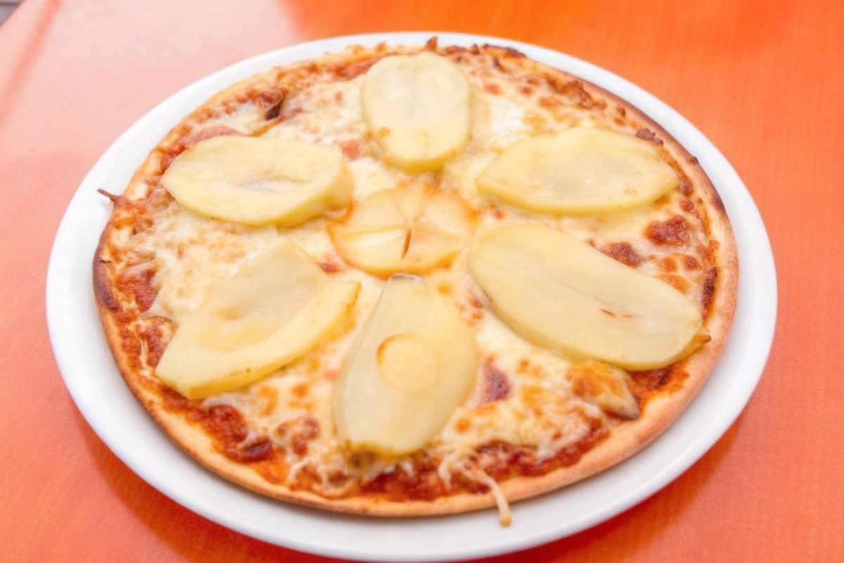 Ingrédients frais pour une pizza tartiflette