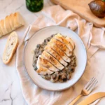 Poulet à la moutarde à l'estragon et aux champignons