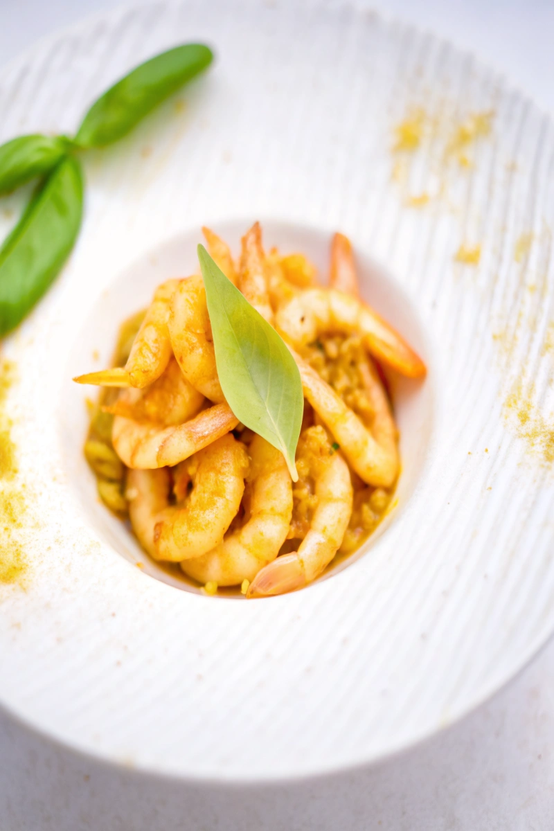 Curry de crevettes exotique : Une recette gourmande et facile à essayer ! 🌶️🍤