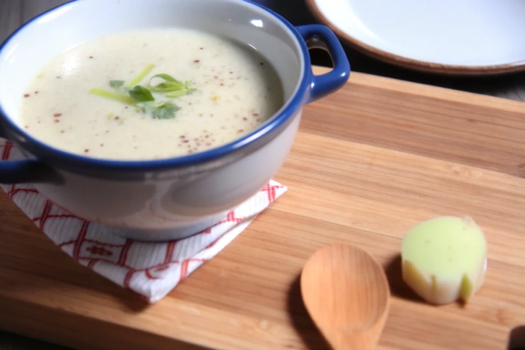 Potage velouté poireaux pommes de terre