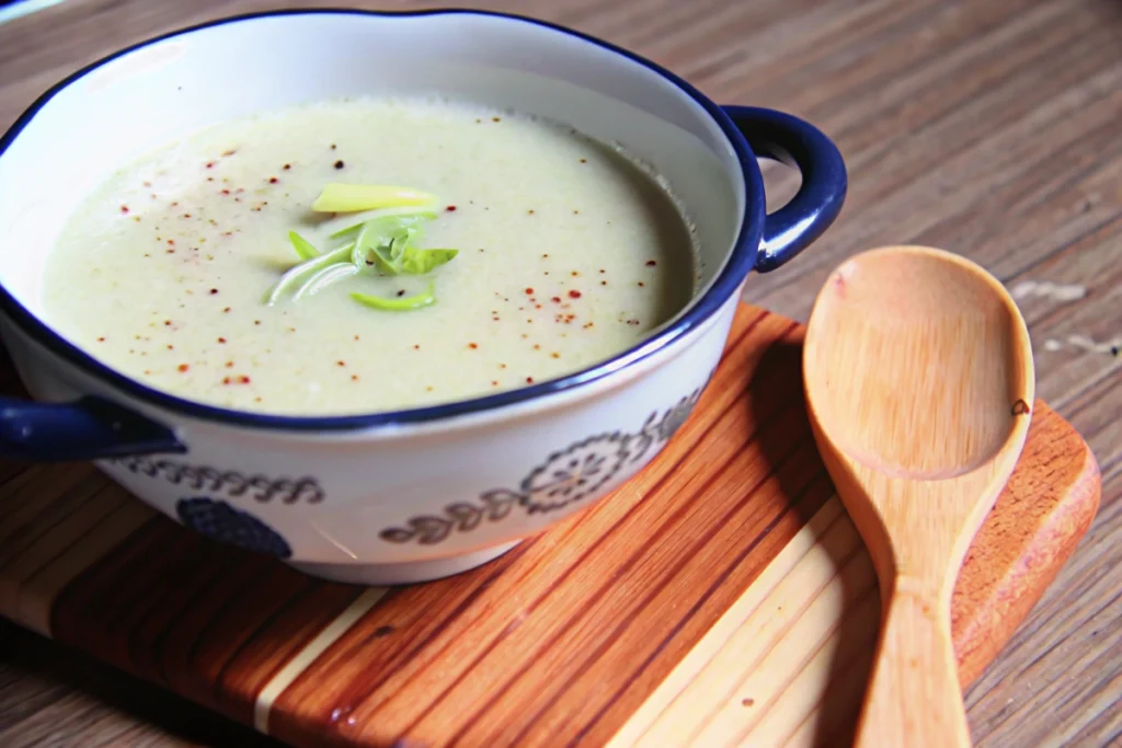 Potage velouté poireaux pommes de terre