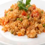 Riz sauté aux crevettes et poulet