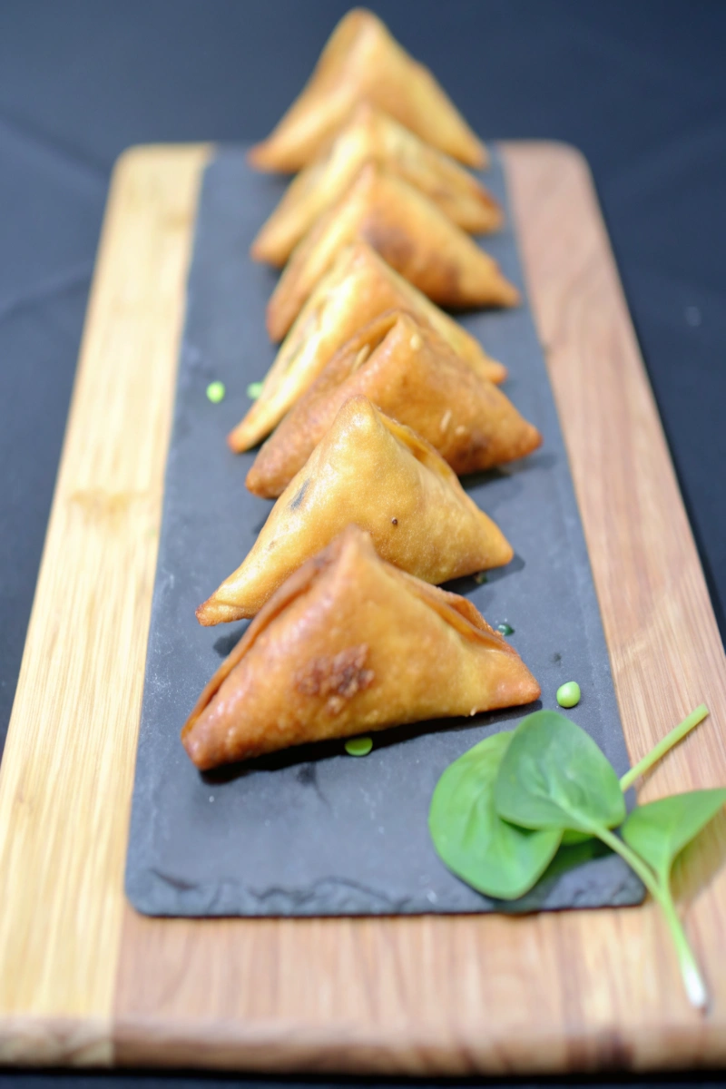 SAMOSSAS DE LÉGUMES : Un Apéritif Indien Délicieux et Facile à Préparer