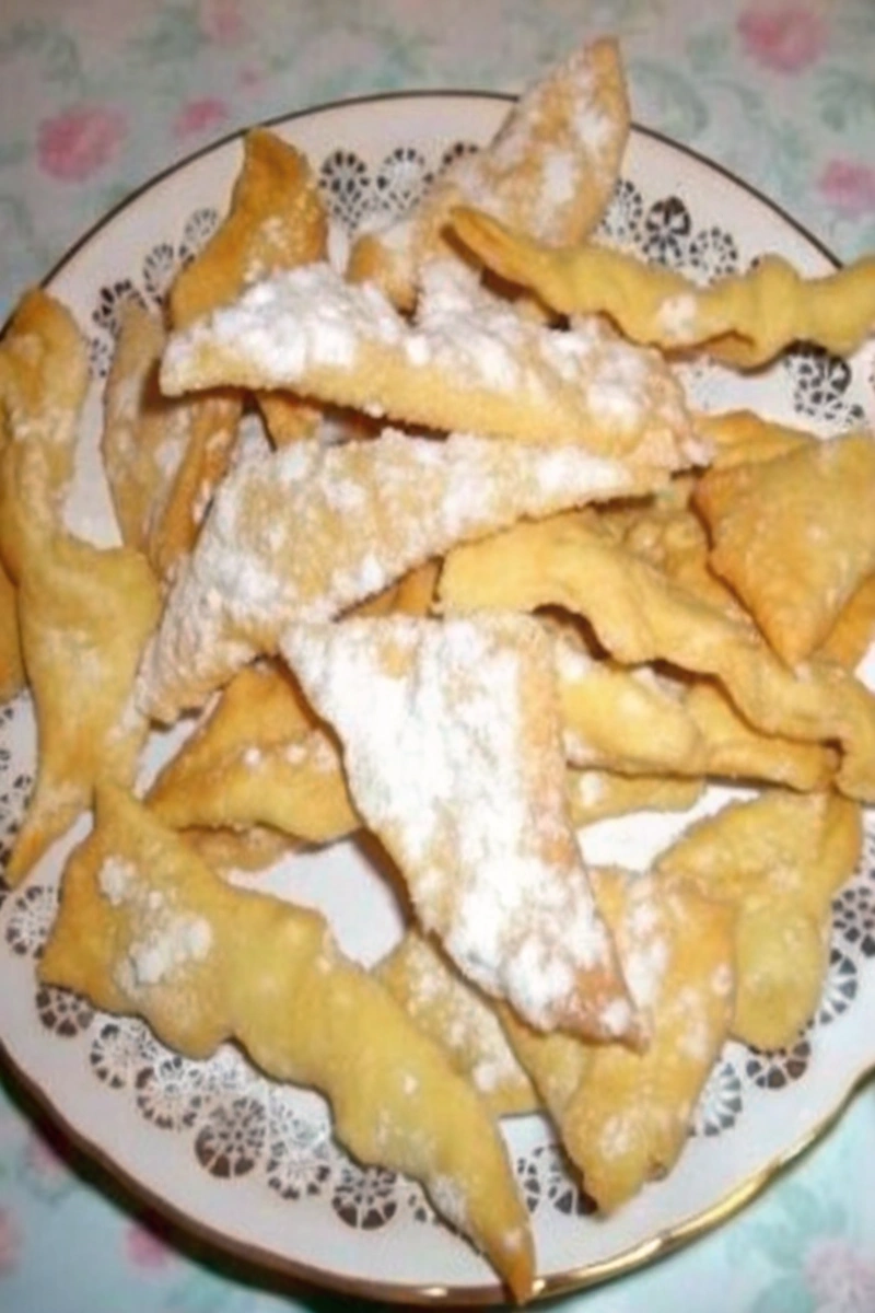 Découvrez la recette facile de Bugnes lyonnaises craquantes, le dessert craquant qui fond dans la bouche 🍩✨