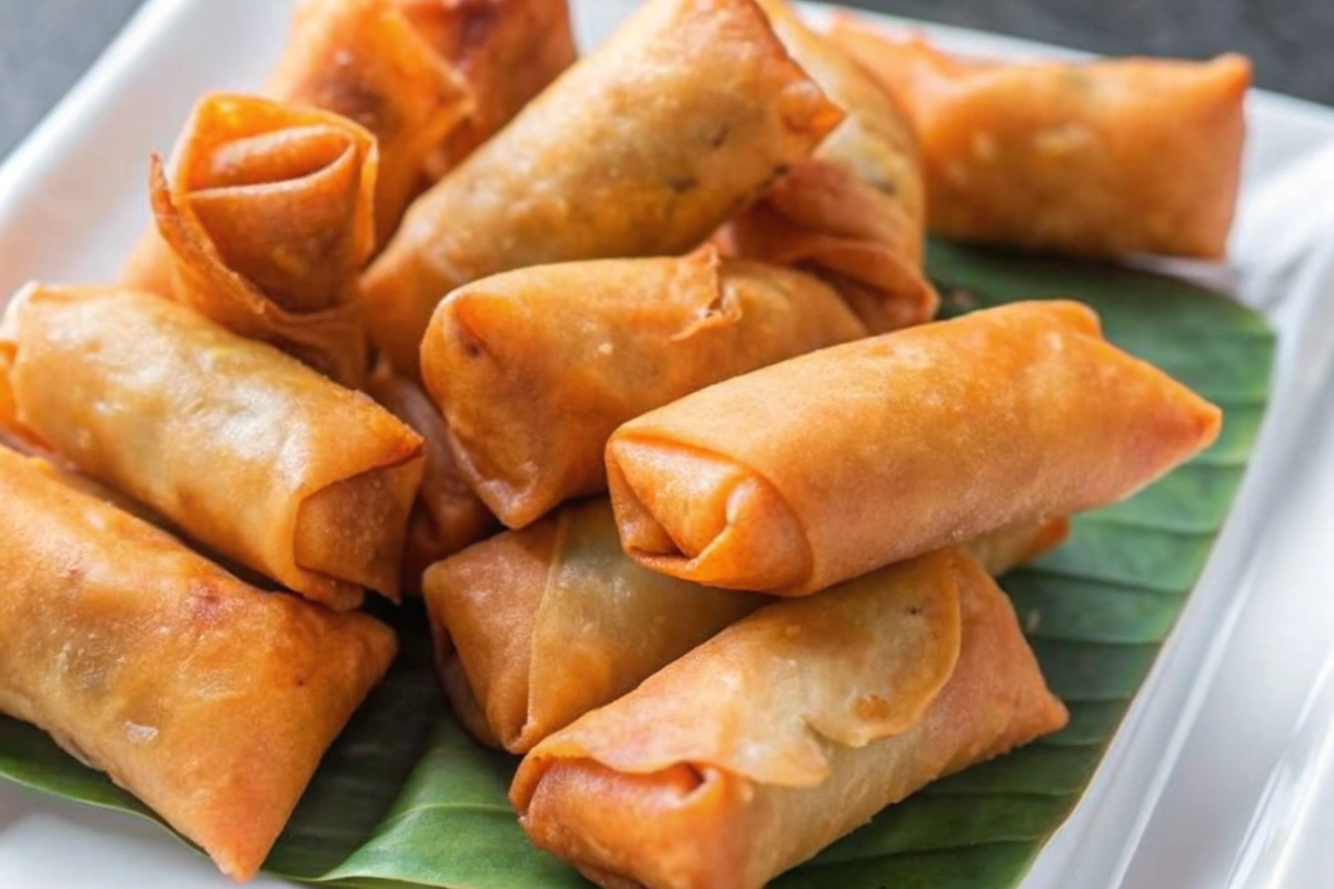 Nems de poulet dorés à perfection