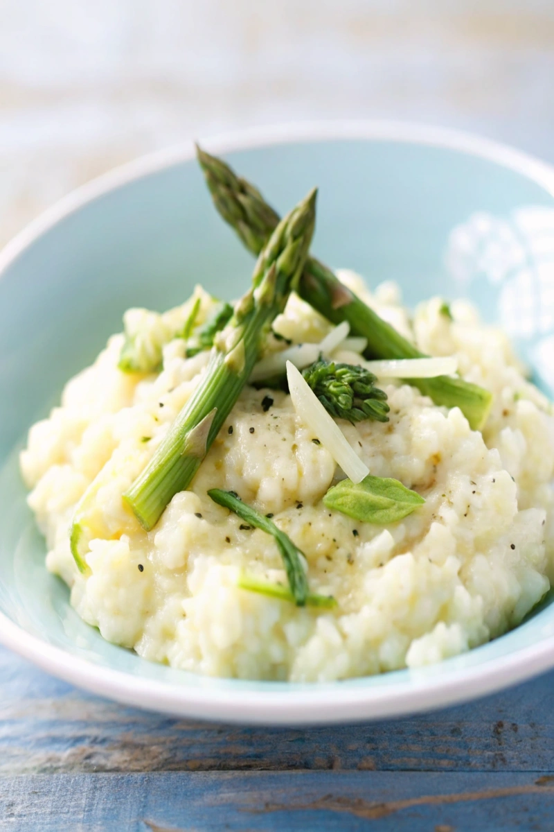 Risotto aux asperges facile 🌱 | Recette gourmande, rapide & savoureuse – Idée de plat végétarien