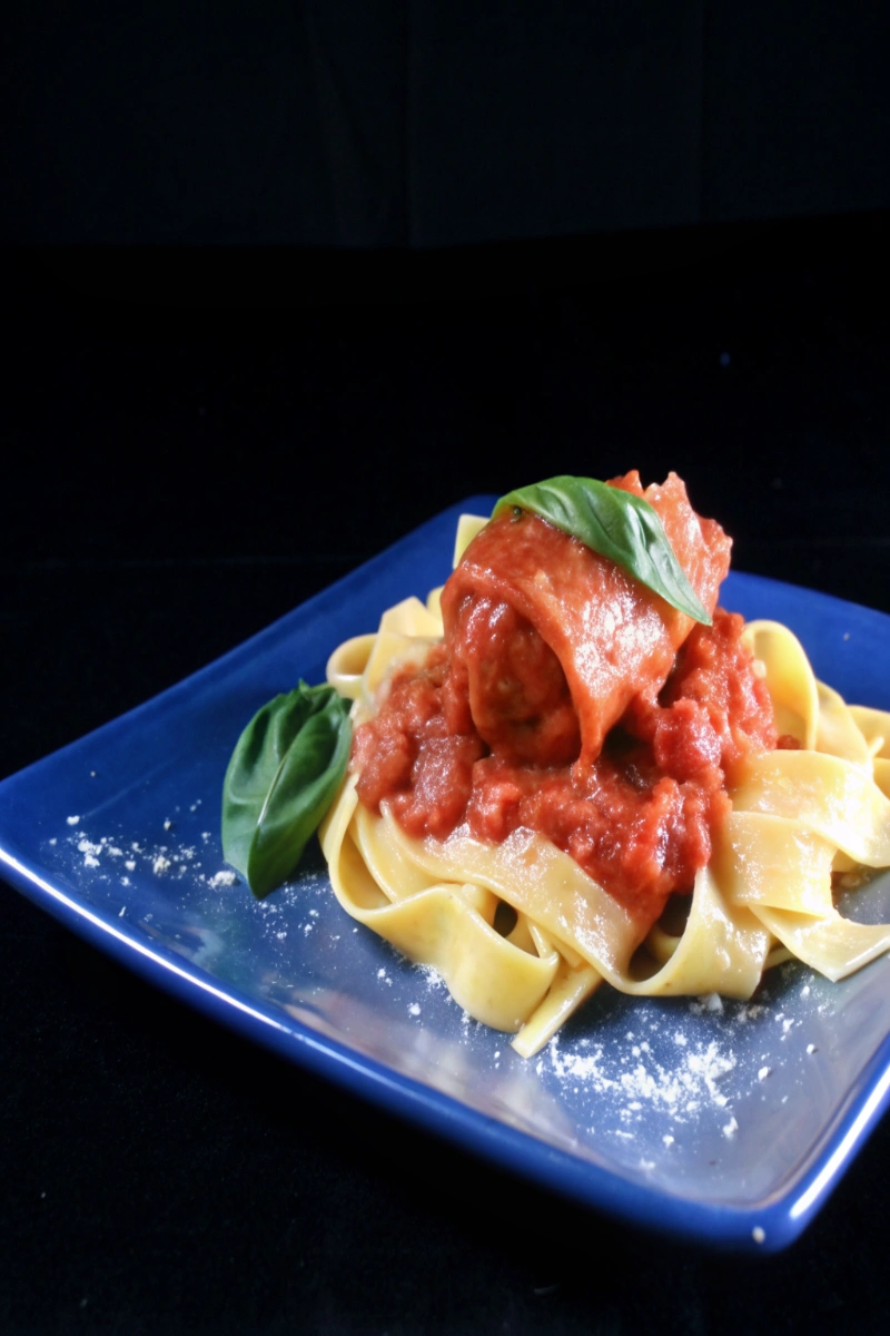 Recette facile de Saltimbocca de veau ultra savoureux – Astuce gourmande pour un plat fondant !