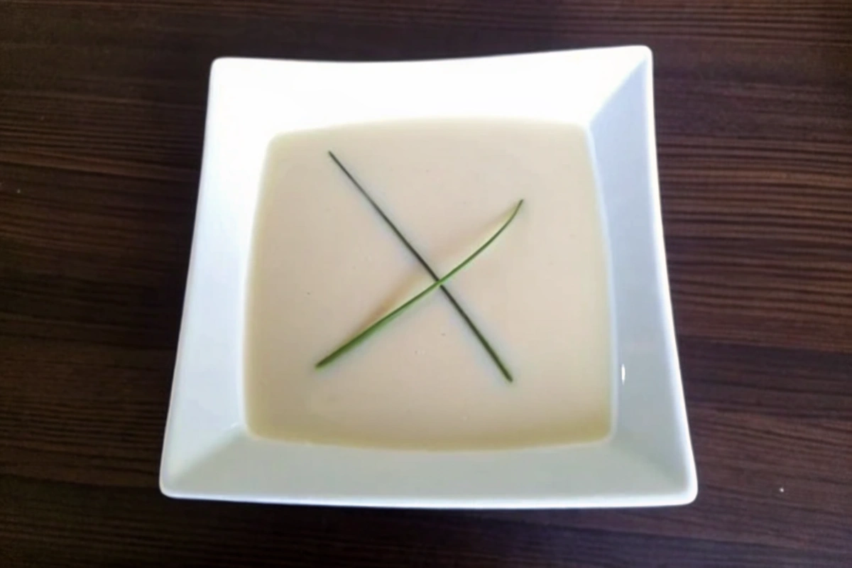 Velouté d'asperges blanche